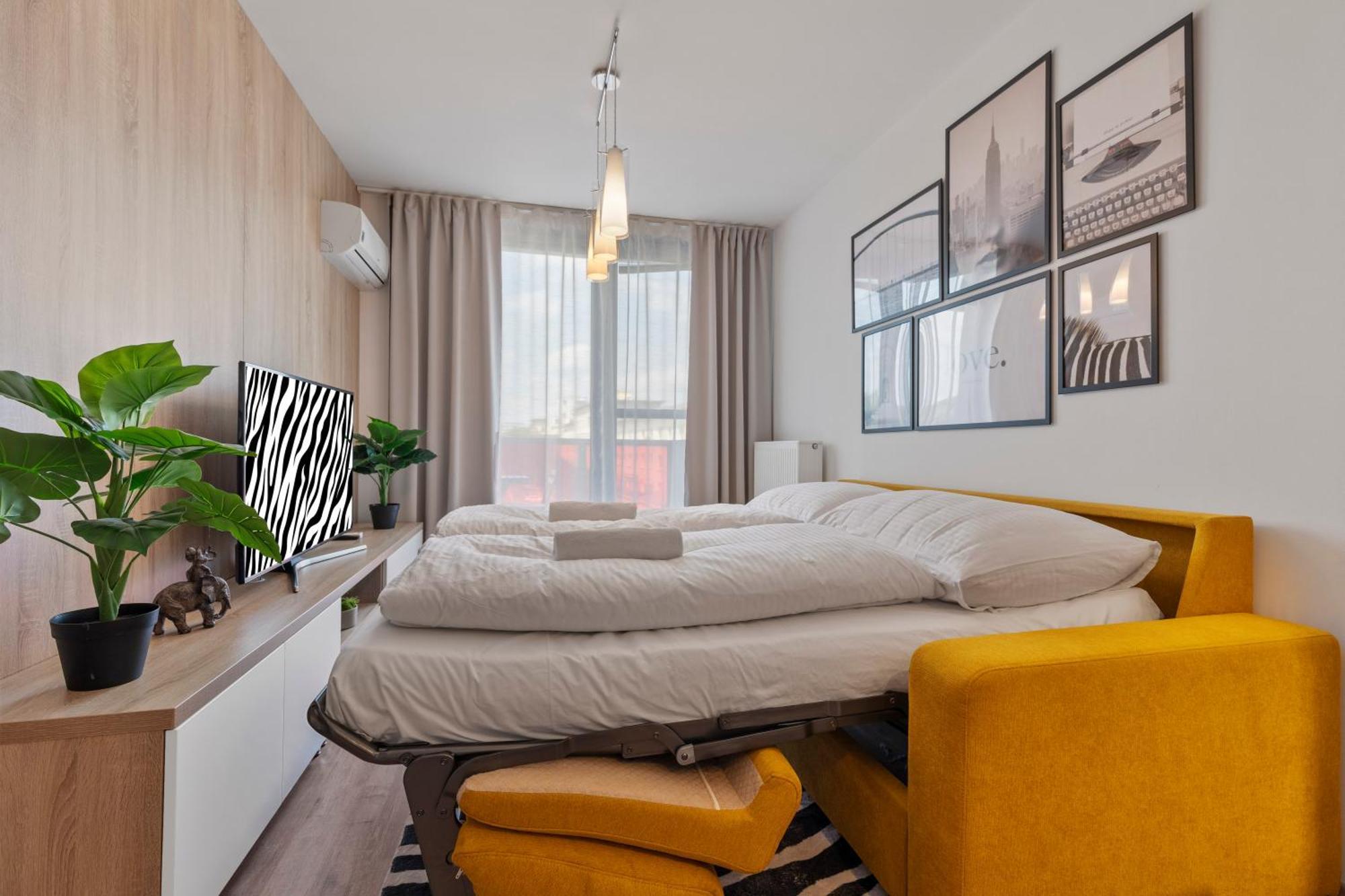 Апартаменты Lam Safari - Balcony - Ac - Free Parking Братислава Экстерьер фото